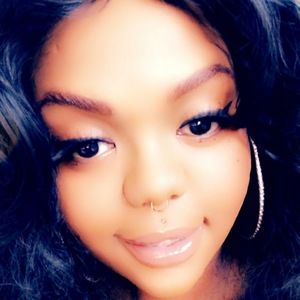 Meet your Posher, Ms.